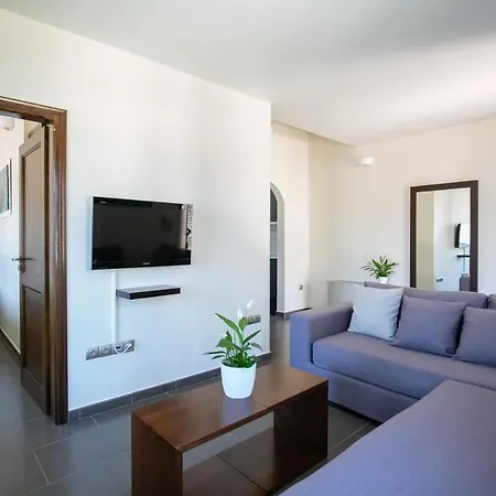 Krinos Andros Szálloda 3*