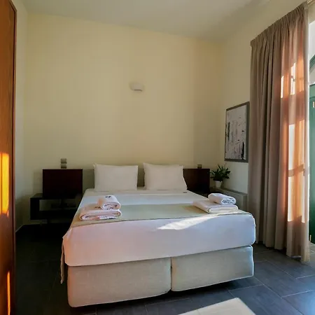 Krinos Andros Szálloda 3*
