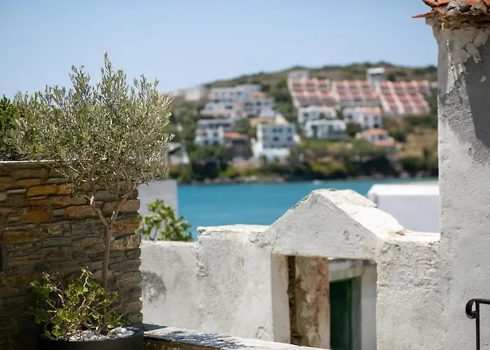 Krinos Andros Ξενοδοχείο