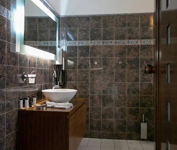 Ξενοδοχείο Krinos Andros Μπατσί