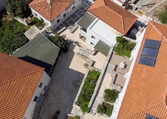 Ξενοδοχείο Krinos Andros Μπατσί