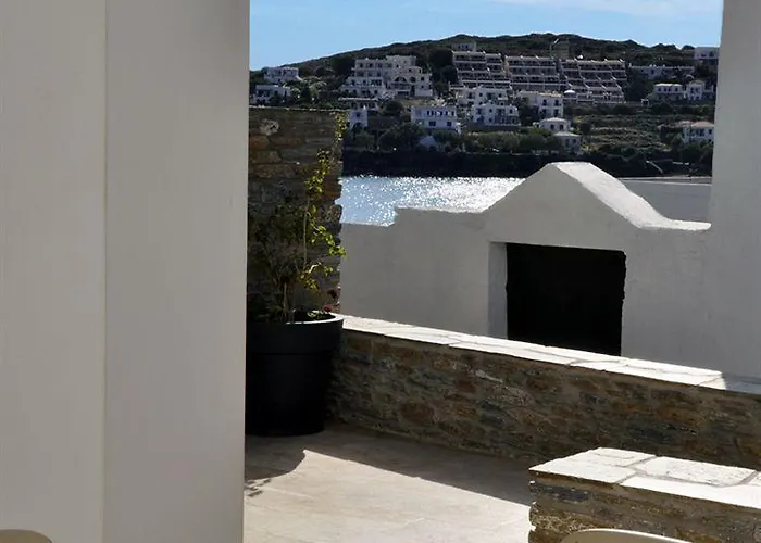 Krinos Andros Μπατσί