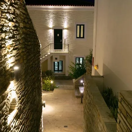 Krinos Andros 3*