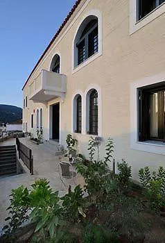 Hotell Krinos Andros Batsi