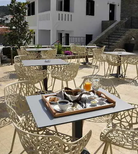 酒店 Krinos Andros